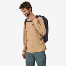 Load image into Gallery viewer, Patagonia Black Hole Pack 25L