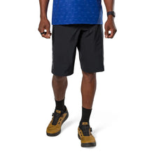 Load image into Gallery viewer, Pearl Izumi Men's Summit Short with Liner