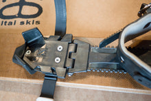 Load image into Gallery viewer, Altai Hok Ski w/Pivot Binding