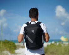 Load image into Gallery viewer, Gecko Lightweight Waterproof 30L Backpack