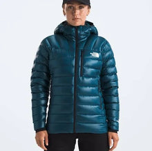 Load image into Gallery viewer, The North Face Women's Summit Breithorn Hoodie