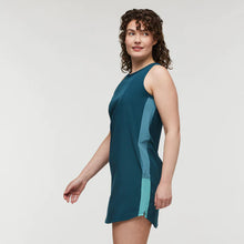 Load image into Gallery viewer, Cotopaxi Women&#39;s Cambio Dress
