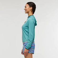 Load image into Gallery viewer, Cotopaxi Women&#39;s Sombra Sun Hoodie
