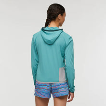 Load image into Gallery viewer, Cotopaxi Women&#39;s Sombra Sun Hoodie
