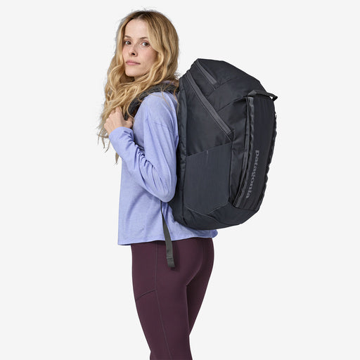 Patagonia 32L Black Hole Pack Smolder Blue Patagonia 32L Black Hole Pack Smolder Blue