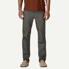 Load image into Gallery viewer, Patagonia Men's Twill Traveler 5-Pocket Pants - Reg
