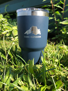 Yeti Lake Superior Rambler 30