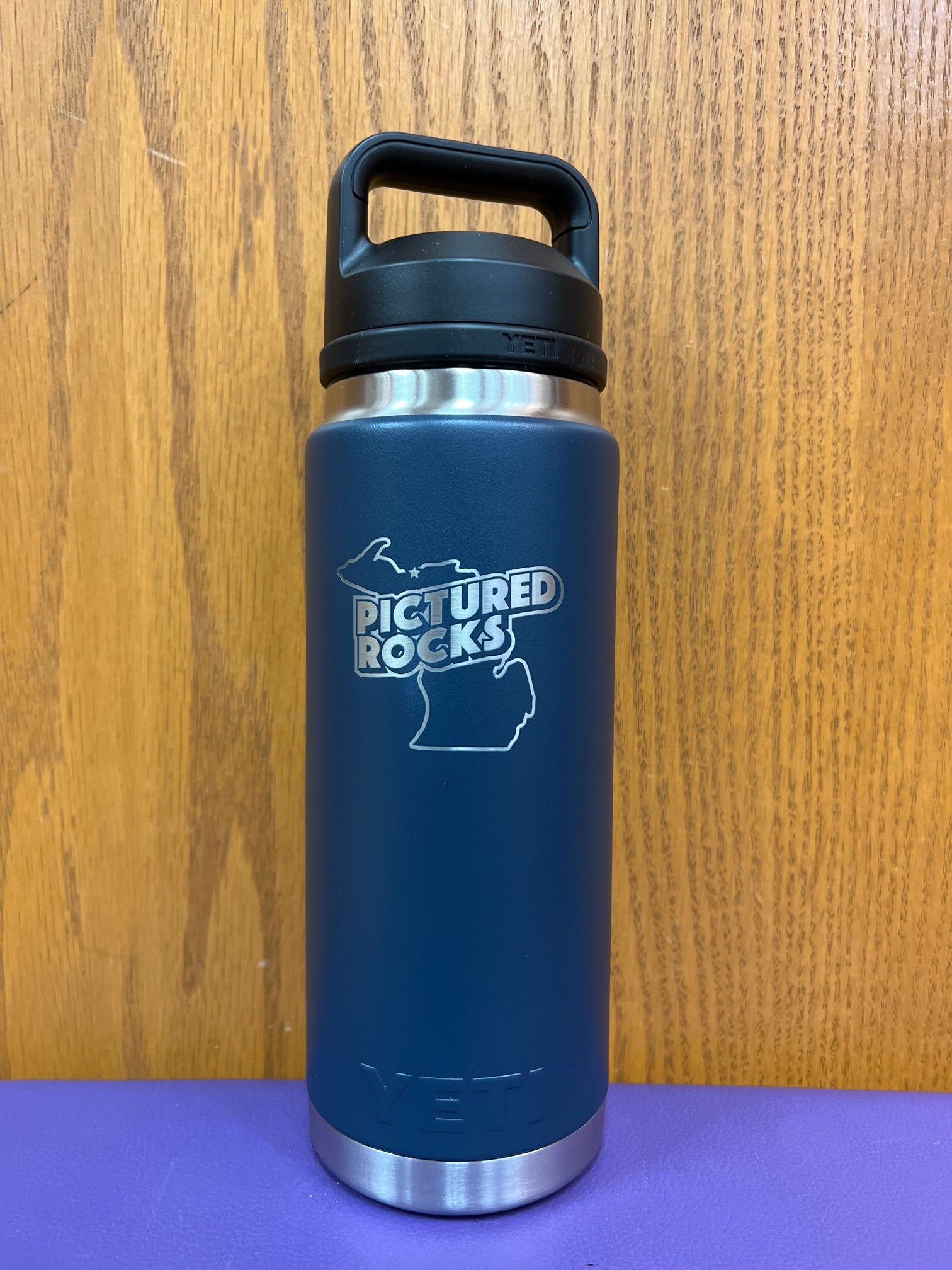 Yeti Pictured Rocks Rambler 26 w/Chug Cap