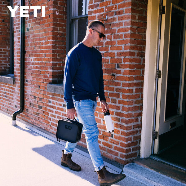 YETI Daytrip Lunch Bag keeps food and drink cold for hours and has an  adjustable size » Gadget Flow