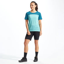 Load image into Gallery viewer, Pearl Izumi Women&#39;s Canyon Short w/ Liner
